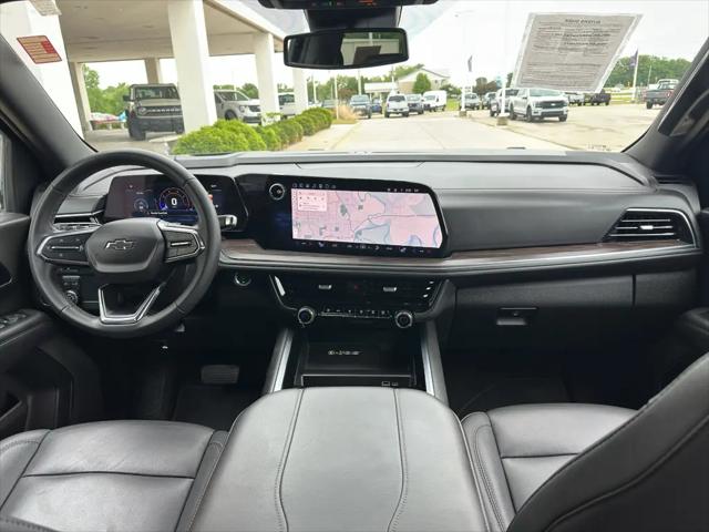 2025 Chevrolet Suburban 4WD Z71