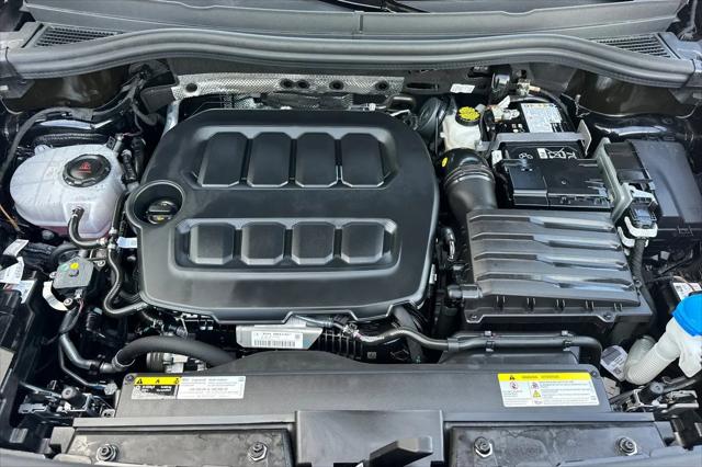 2025 Volkswagen Tiguan 2.0T SE
