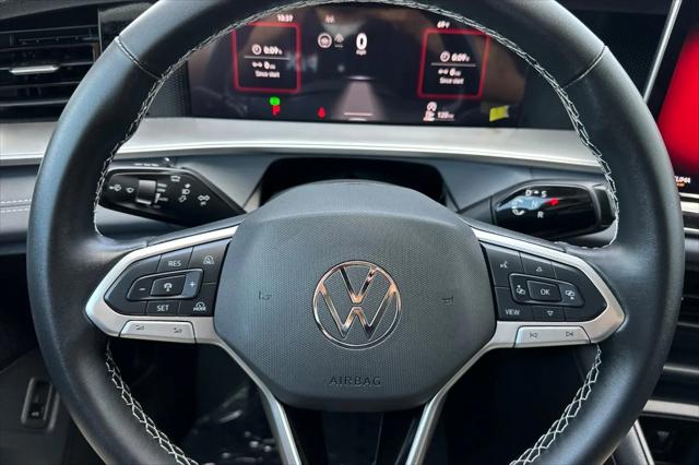 2025 Volkswagen Tiguan 2.0T SE