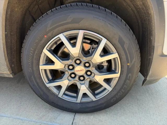 2023 GMC Acadia AWD SLT