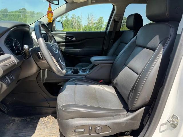 2023 GMC Acadia AWD SLT