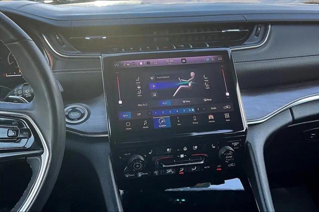 2023 Jeep Grand Cherokee Overland 4x4