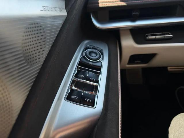 2023 Chevrolet Corvette Stingray RWD Convertible 3LT