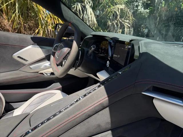 2023 Chevrolet Corvette Stingray RWD Convertible 3LT