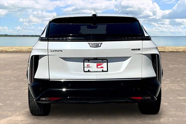 2024 Cadillac iQ Luxury w/1SC