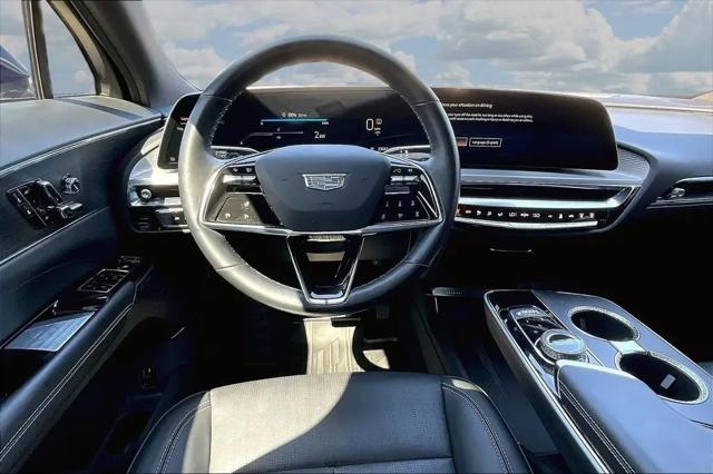 2024 Cadillac iQ Luxury w/1SC
