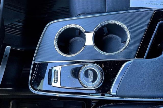 2024 Cadillac iQ Luxury w/1SC