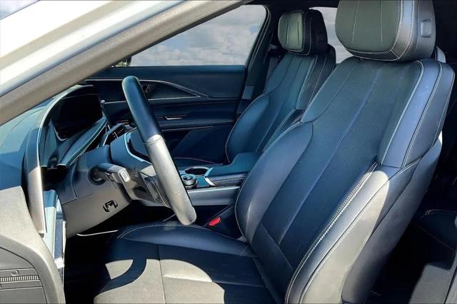 2024 Cadillac iQ Luxury w/1SC