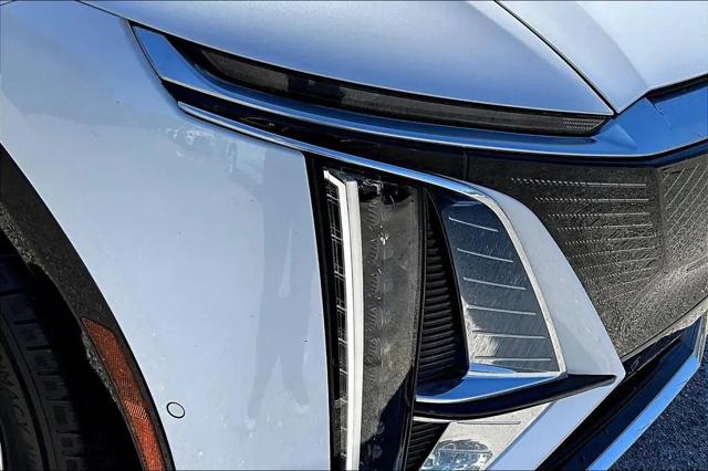 2024 Cadillac iQ Luxury w/1SC