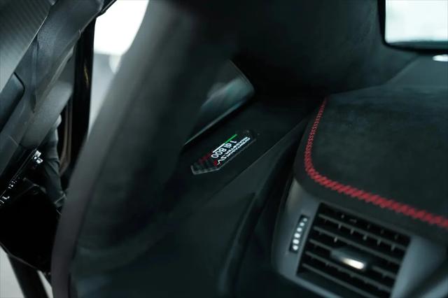 2021 Lamborghini Aventador Roadster