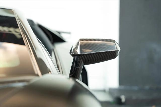 2021 Lamborghini Aventador Roadster