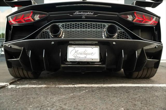 2021 Lamborghini Aventador Roadster