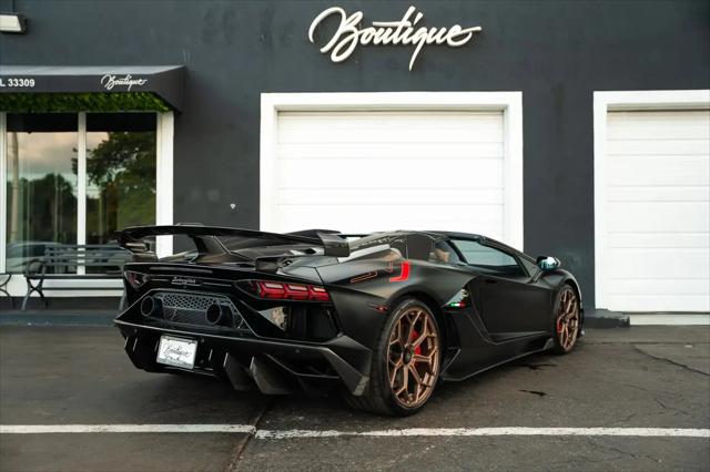 2021 Lamborghini Aventador Roadster