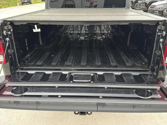 2022 Jeep Gladiator Overland