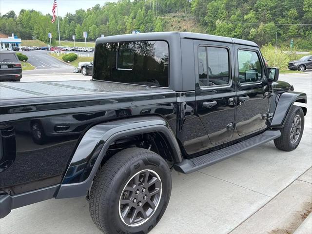 2022 Jeep Gladiator Overland