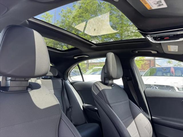 2026 Mercedes-Benz C-CLASS C 300 C 300