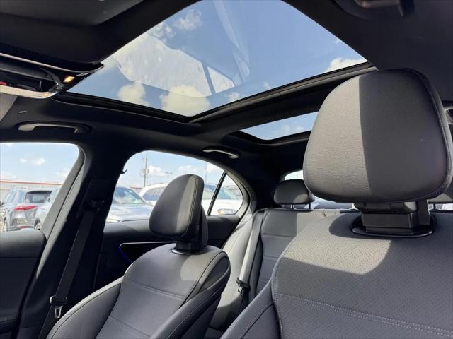 2026 Mercedes-Benz C-CLASS C 300 C 300
