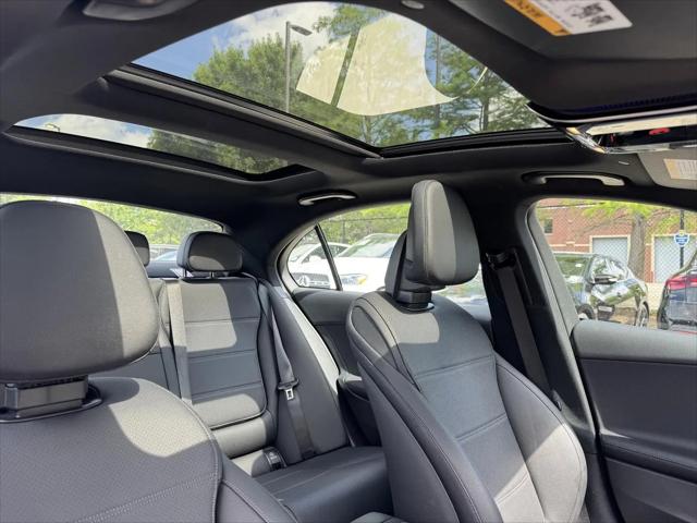 2026 Mercedes-Benz C-CLASS C 300 C 300