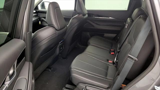 2025 INFINITI QX60 PURE