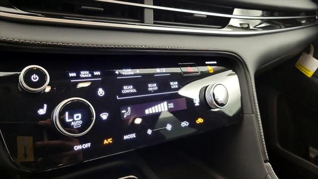 2025 INFINITI QX60 PURE