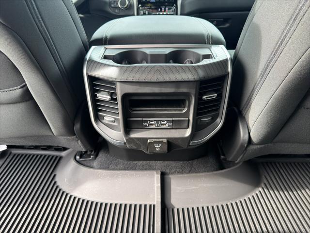 2026 Ram 1500 Big Horn Crew Cab 4x4 5'7" Box