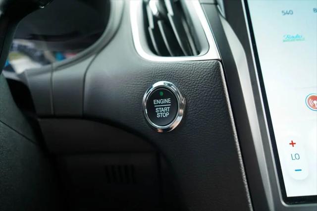 2024 Ford Edge SE