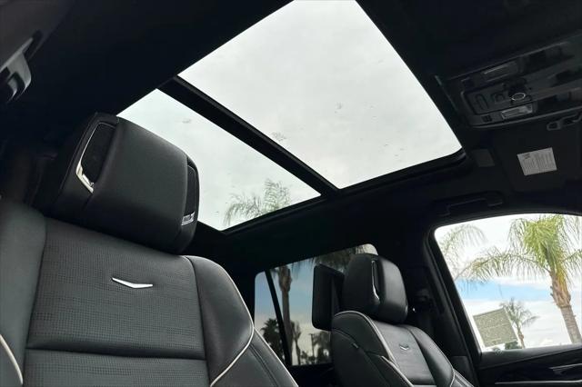2024 Cadillac Escalade 4WD Sport