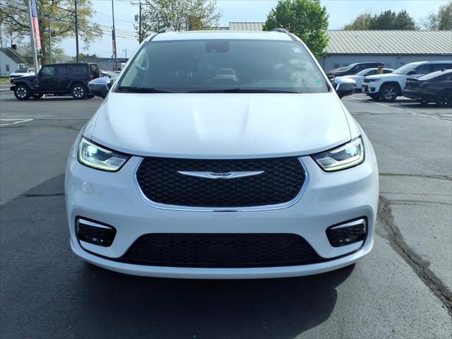 2023 Chrysler Pacifica Limited AWD
