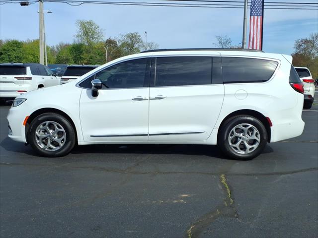 2023 Chrysler Pacifica Limited AWD