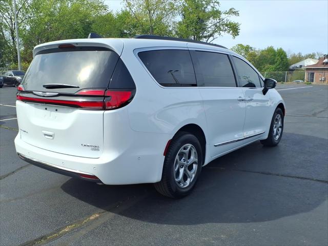 2023 Chrysler Pacifica Limited AWD