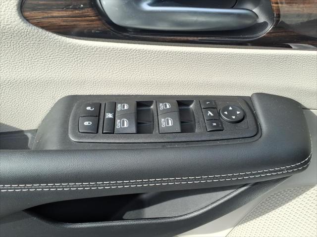 2023 Chrysler Pacifica Limited AWD