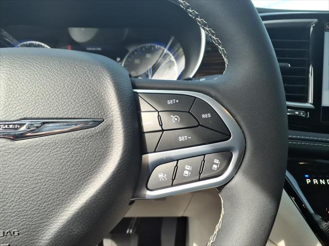 2023 Chrysler Pacifica Limited AWD