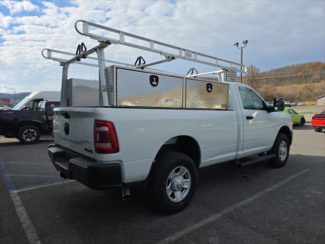 2024 RAM 3500 Tradesman Regular Cab 4x4 8 Box