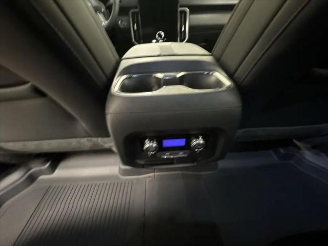 2026 GMC Acadia AT4 AWD