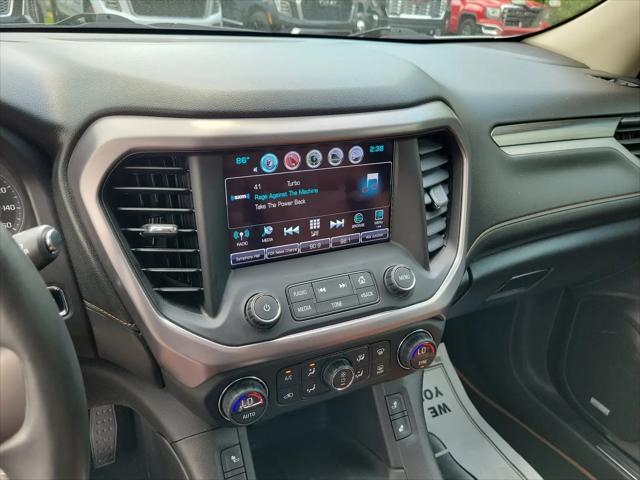 2017 GMC Acadia SLT-1