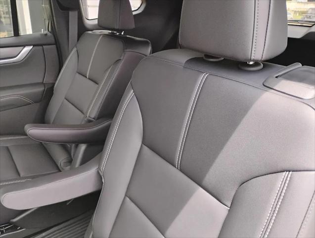 2026 GMC Acadia Elevation FWD