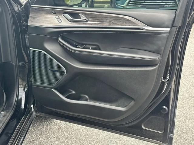 2023 Jeep Grand Cherokee L Overland 4x4