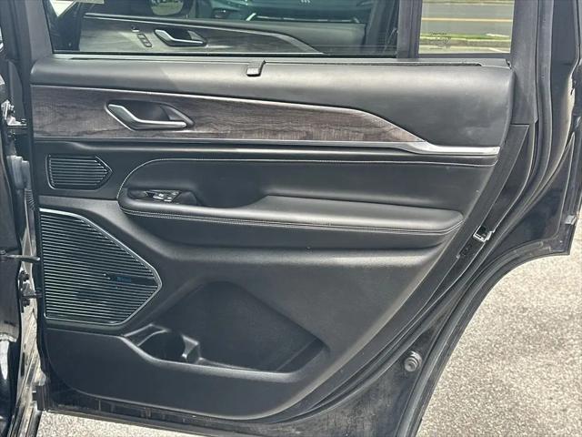 2023 Jeep Grand Cherokee L Overland 4x4