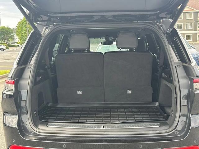 2023 Jeep Grand Cherokee L Overland 4x4