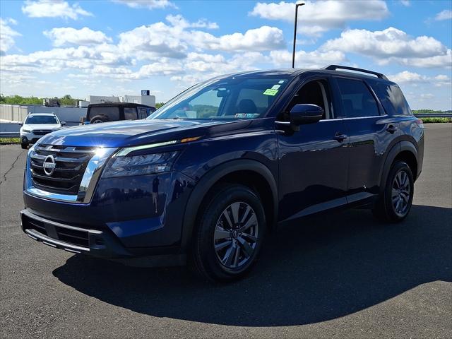 2025 Nissan Pathfinder SV 4WD