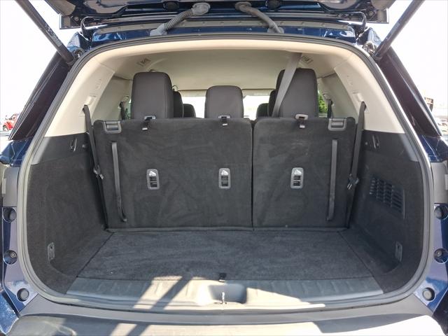 2025 Nissan Pathfinder SV 4WD