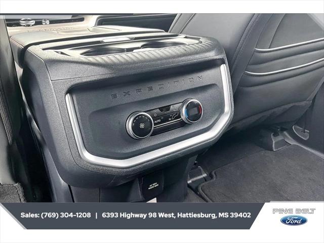 2025 Ford Expedition Active MAX