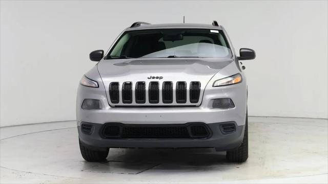 2016 Jeep Cherokee Altitude