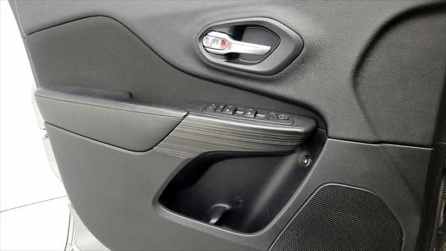 2016 Jeep Cherokee Altitude