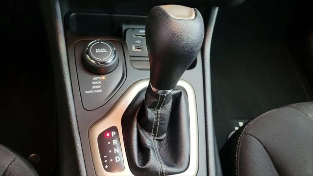 2016 Jeep Cherokee Altitude