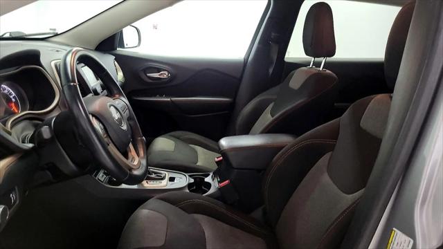 2016 Jeep Cherokee Altitude
