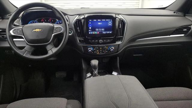 2023 Chevrolet Traverse AWD LT Cloth