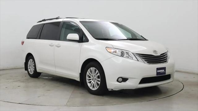 2017 Toyota Sienna XLE Premium 8 Passenger for sale in White Marsh, MD