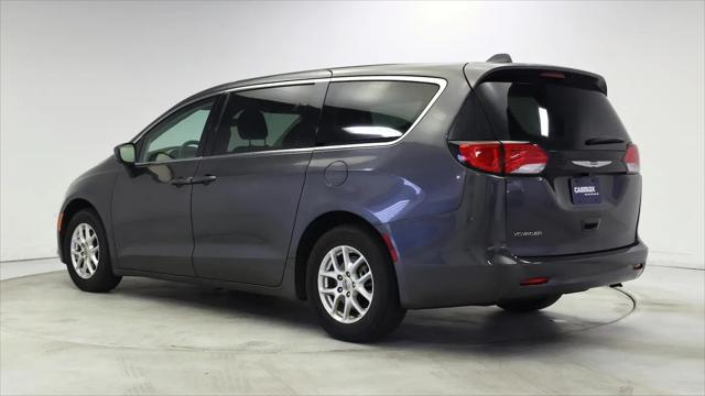 2022 Chrysler Voyager LX