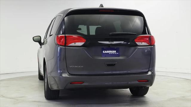 2022 Chrysler Voyager LX